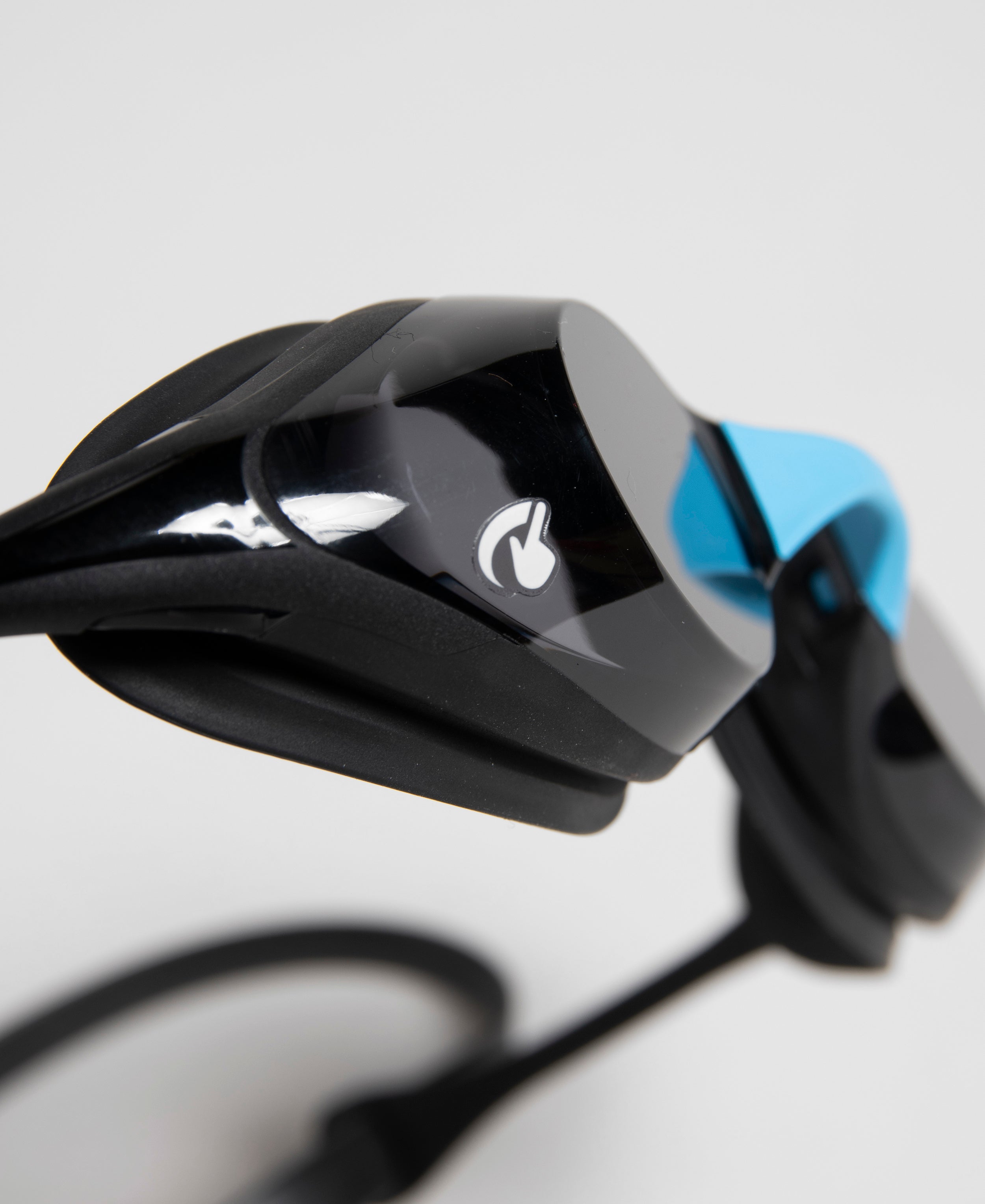 dark_smoke/black/blue