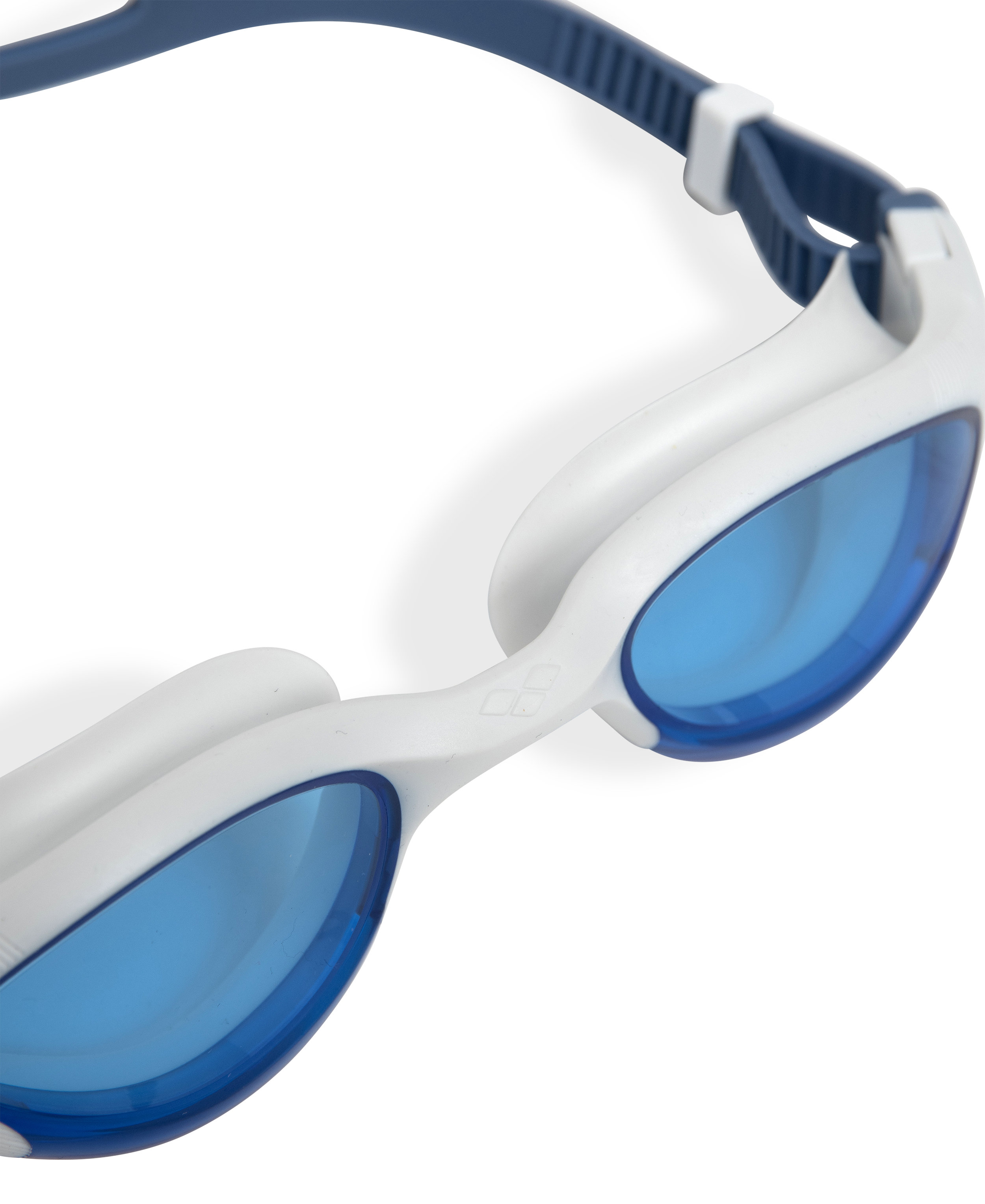 blue-white-grey_blue